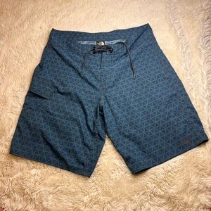 The North Face Men's Navy Teal Geometric Board Shorts 36” waist - 10” inseam